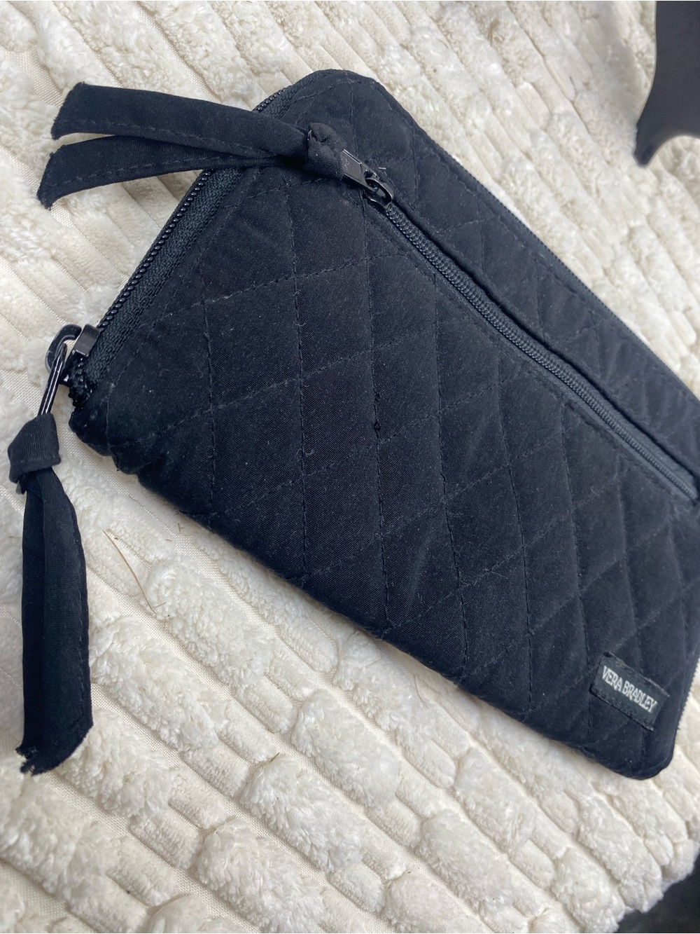 Vera Bradley Black Quilted Cotton All In One Wristlet Wallet ID